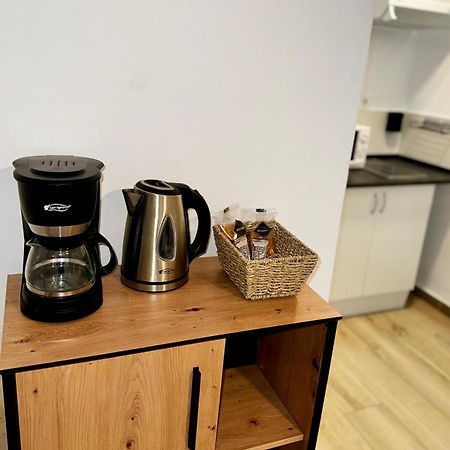 Apartamentos Ribadeo Madrid Bagian luar foto